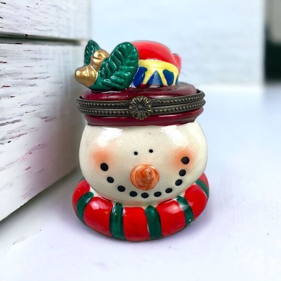 Frosty Snowman Ceramic Figurine with Santa Hat Christmas Holiday Trinket Box - Picture 1 of 10